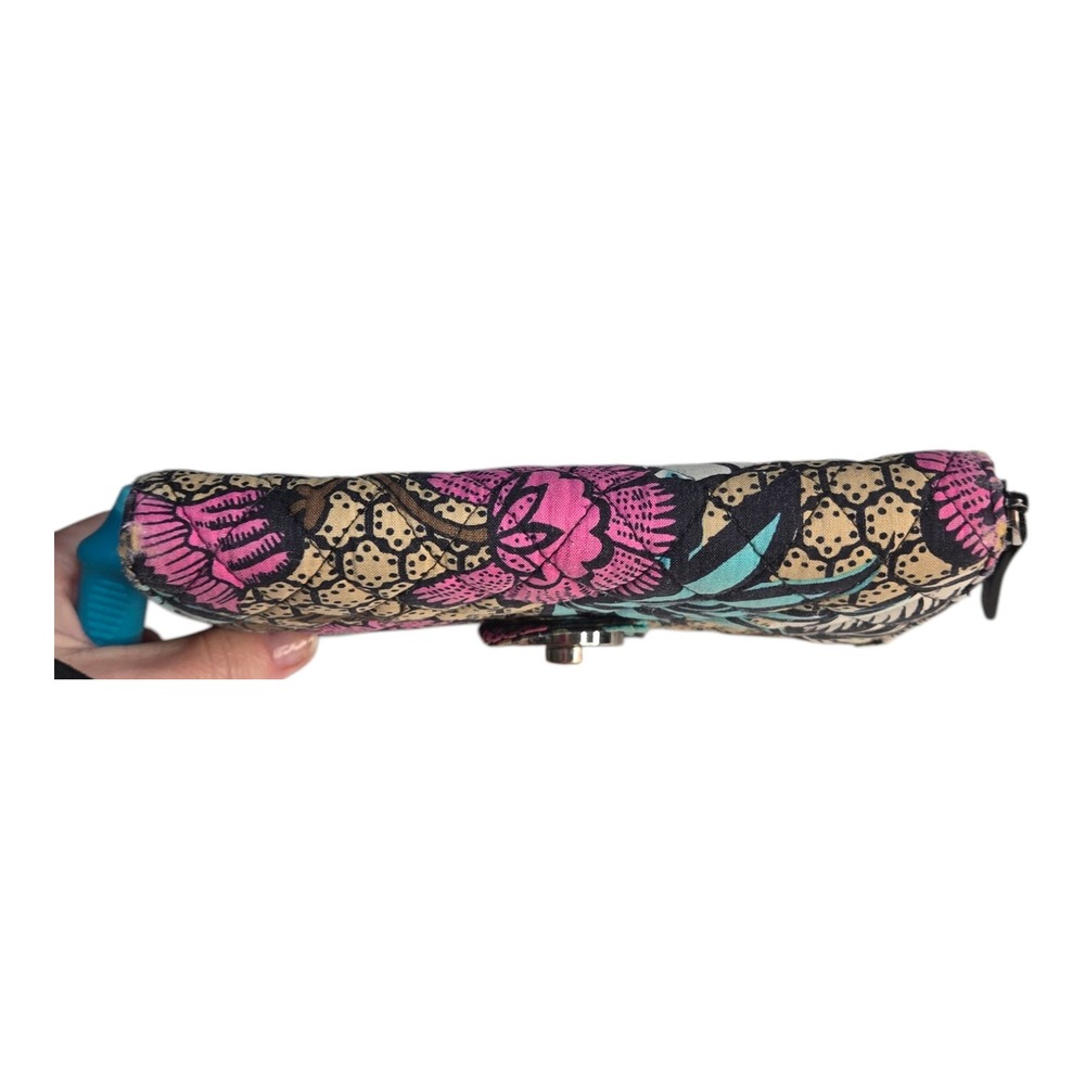 Vera Bradley Turn Lock Wallet Floral Quilted Zip Around Clutch Flaws - Picture 6 of 16